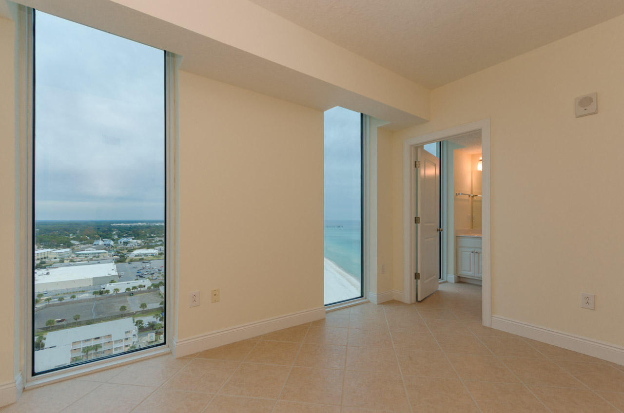 PALAZZO CONDOMINIUM - Residential
