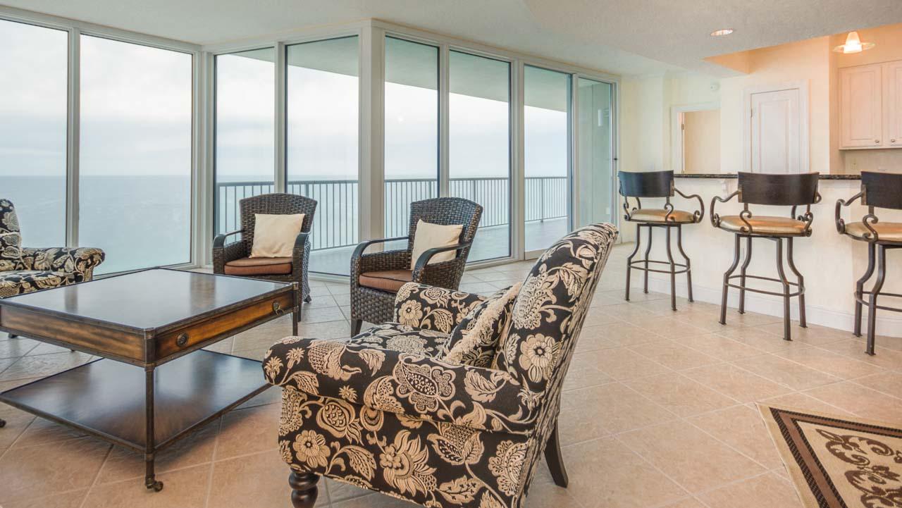 PALAZZO CONDOMINIUM - Residential