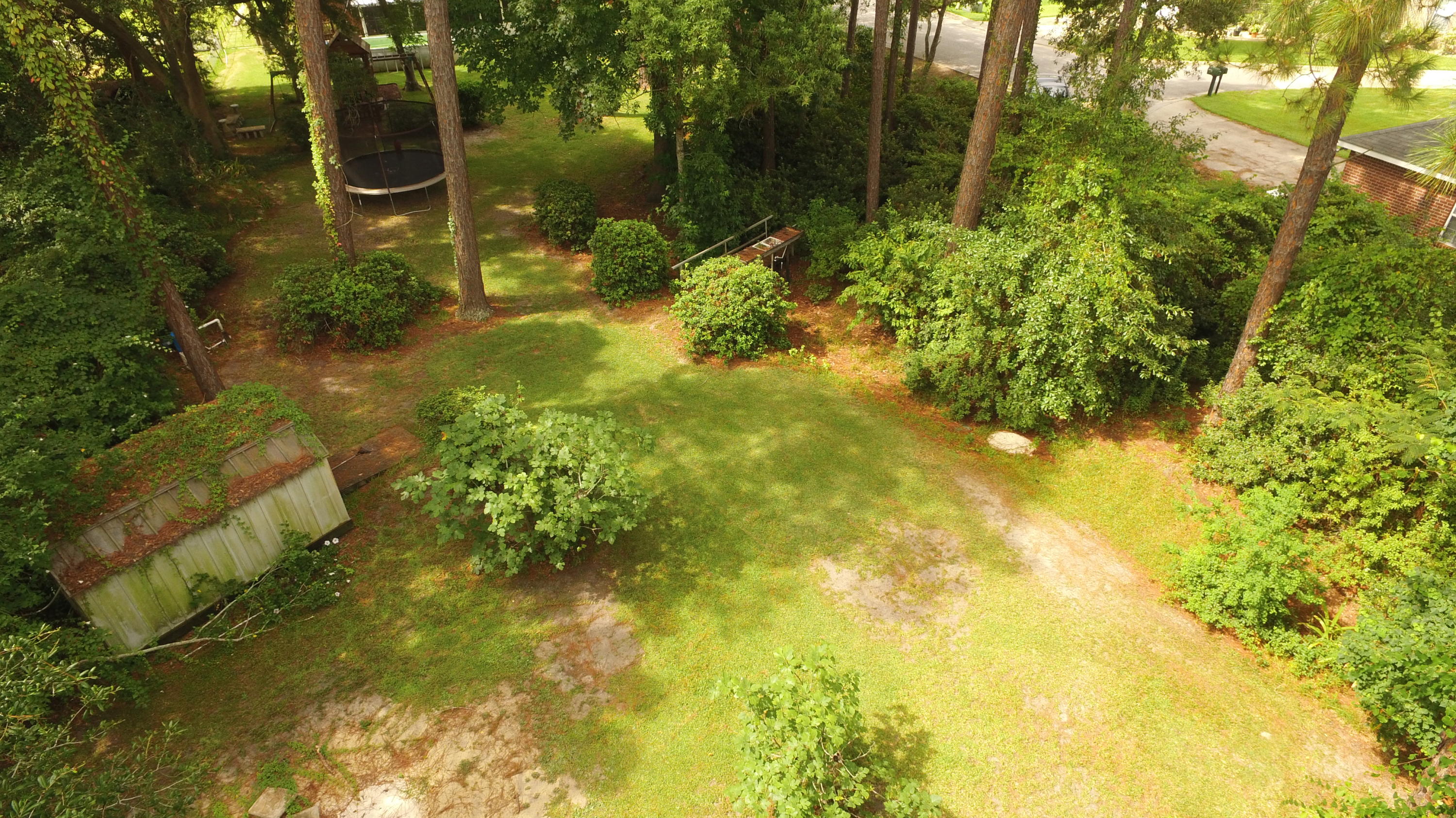 Beautiful lot at the end of a Private drive. the neighboring homes are beautiful and is an ideal location for your $265k- $400k home.