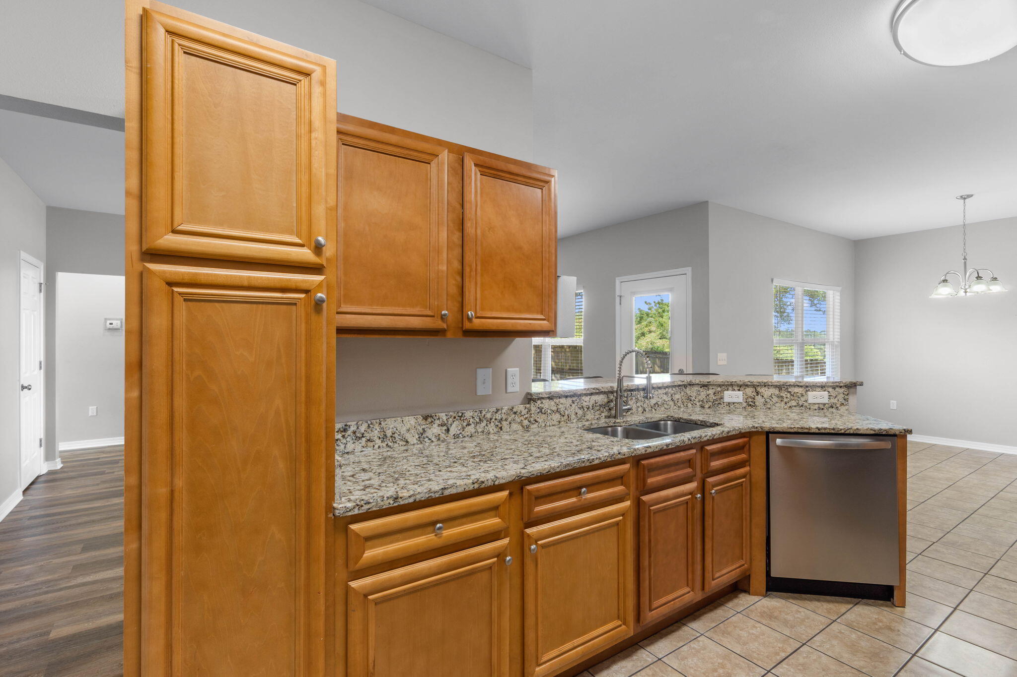 HERITAGE MANOR - Residential
