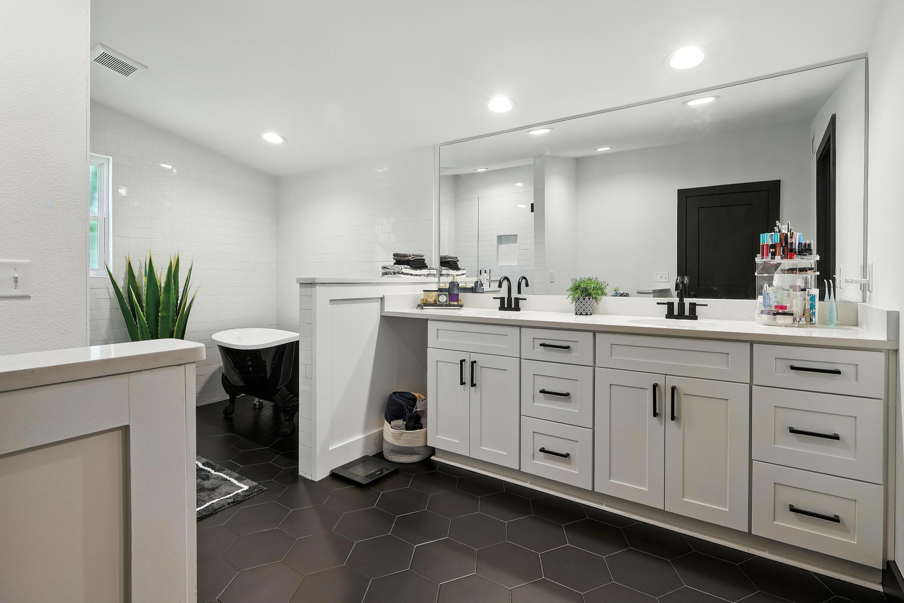 COVE THE - Residential
