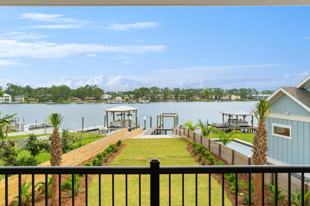 HOLIDAY BEACH UNIT 07 - Residential