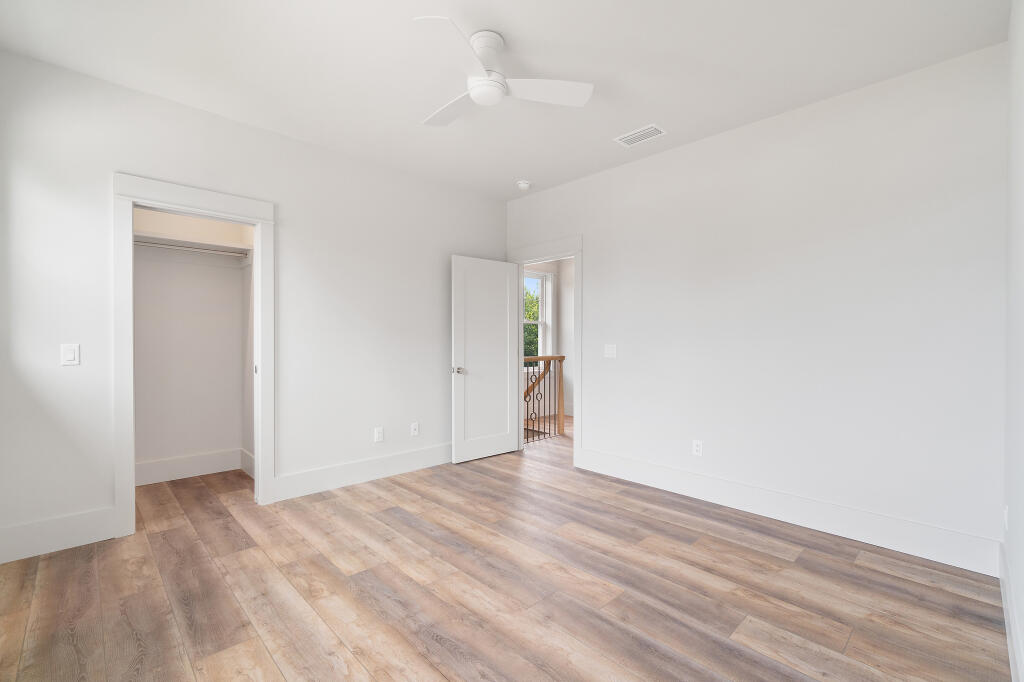 HOLIDAY BEACH UNIT 07 - Residential