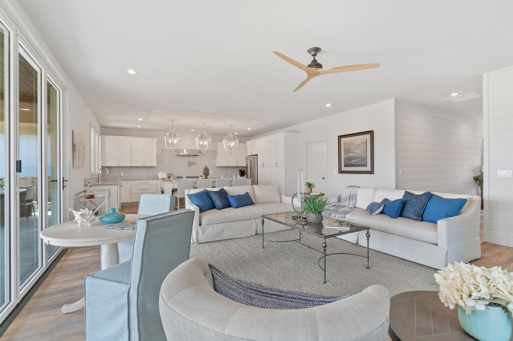 HOLIDAY BEACH UNIT 07 - Residential