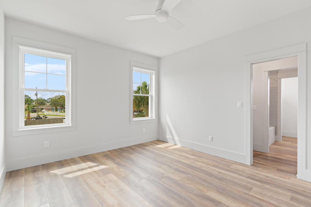 HOLIDAY BEACH UNIT 07 - Residential
