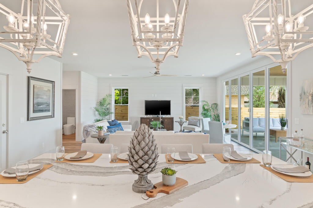 HOLIDAY BEACH UNIT 07 - Residential