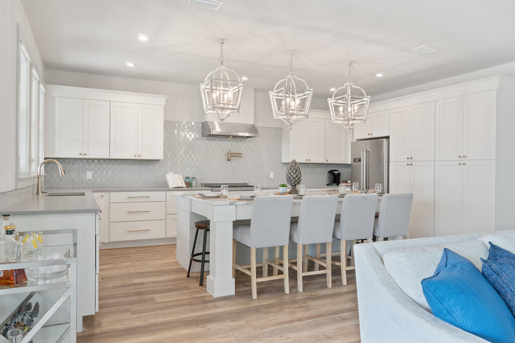 HOLIDAY BEACH UNIT 07 - Residential