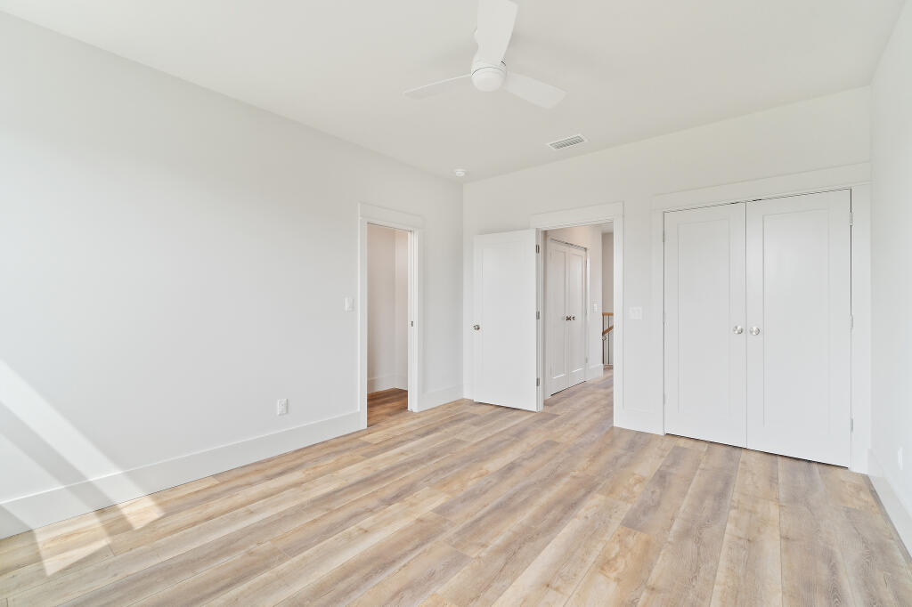 HOLIDAY BEACH UNIT 07 - Residential