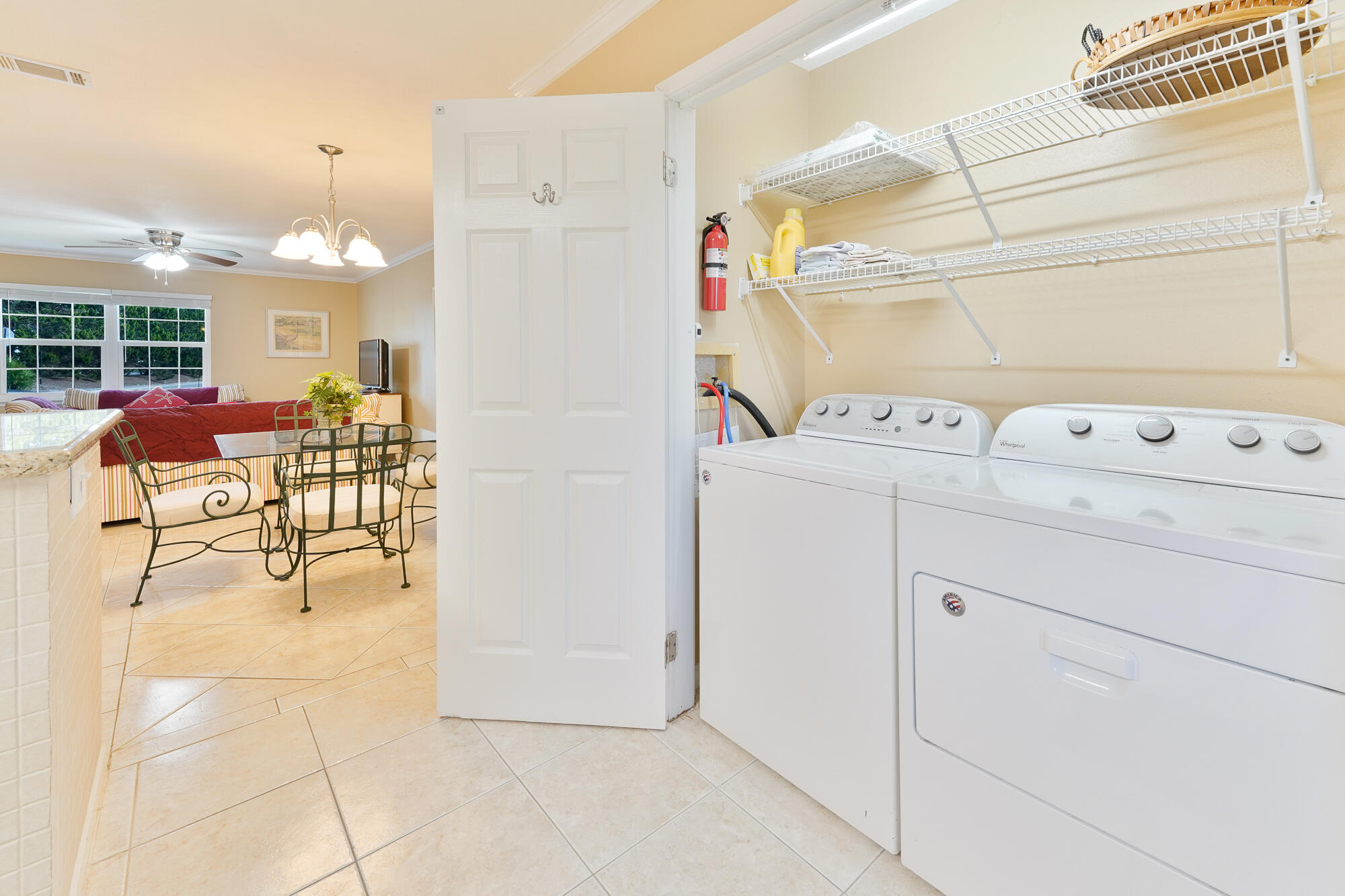 WOODLAND SHORES TOWNHOMES PHASE IV - Residential