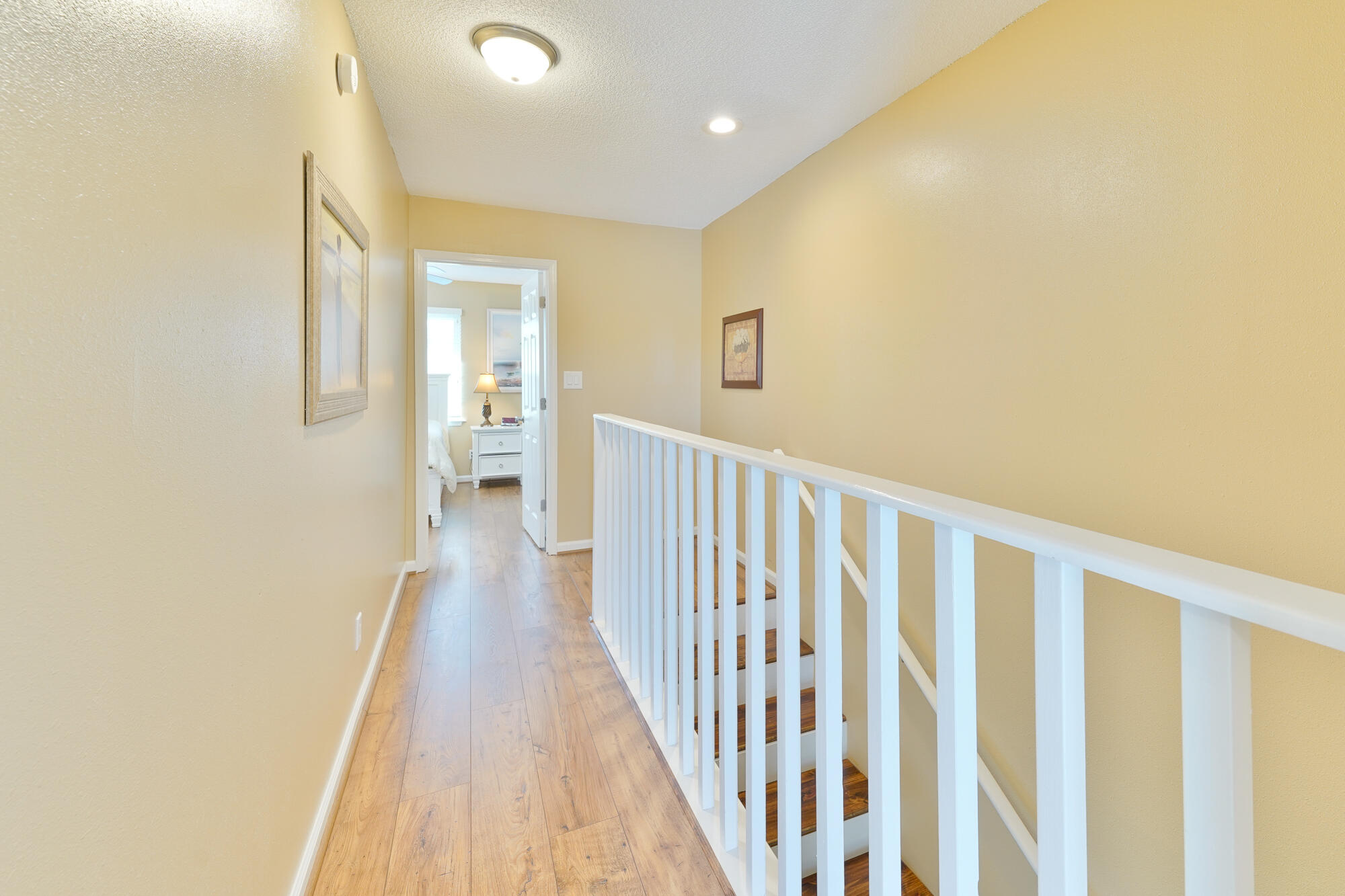 WOODLAND SHORES TOWNHOMES PHASE IV - Residential