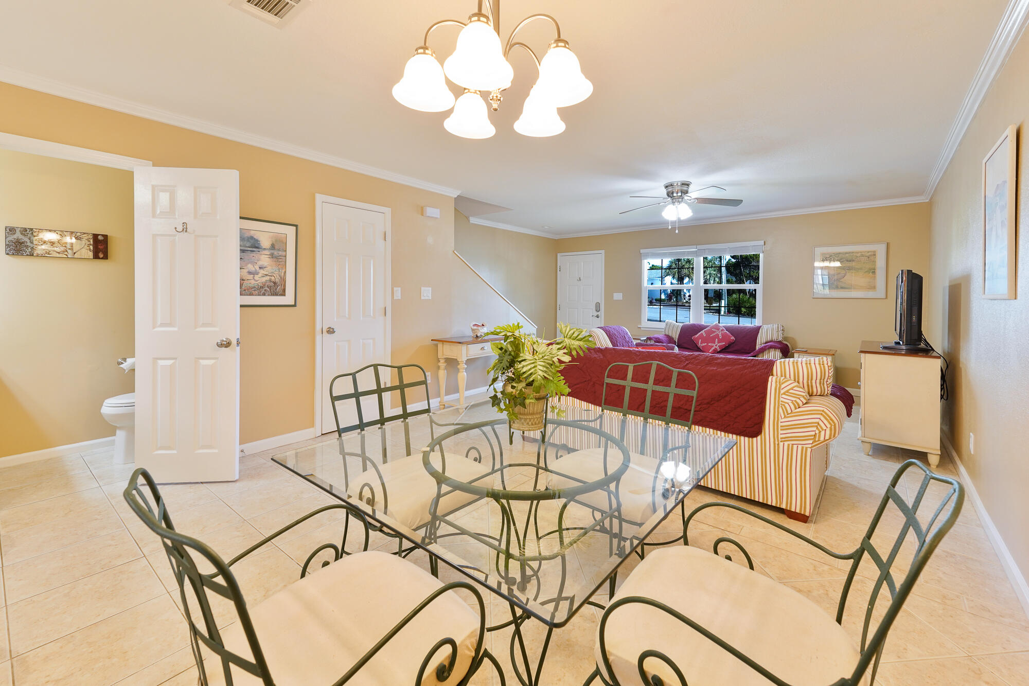 WOODLAND SHORES TOWNHOMES PHASE IV - Residential