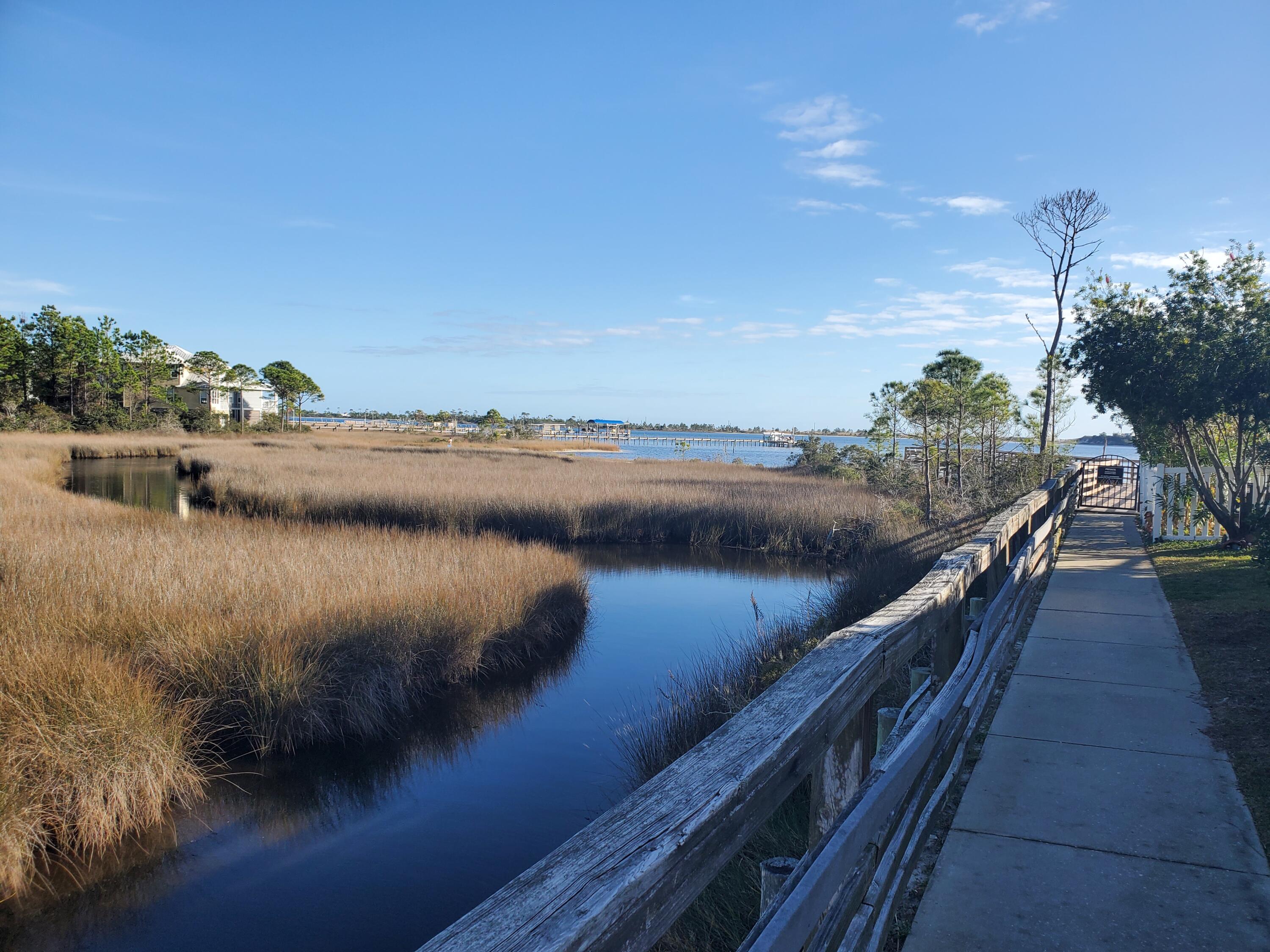 MARSH HARBOR - Residential