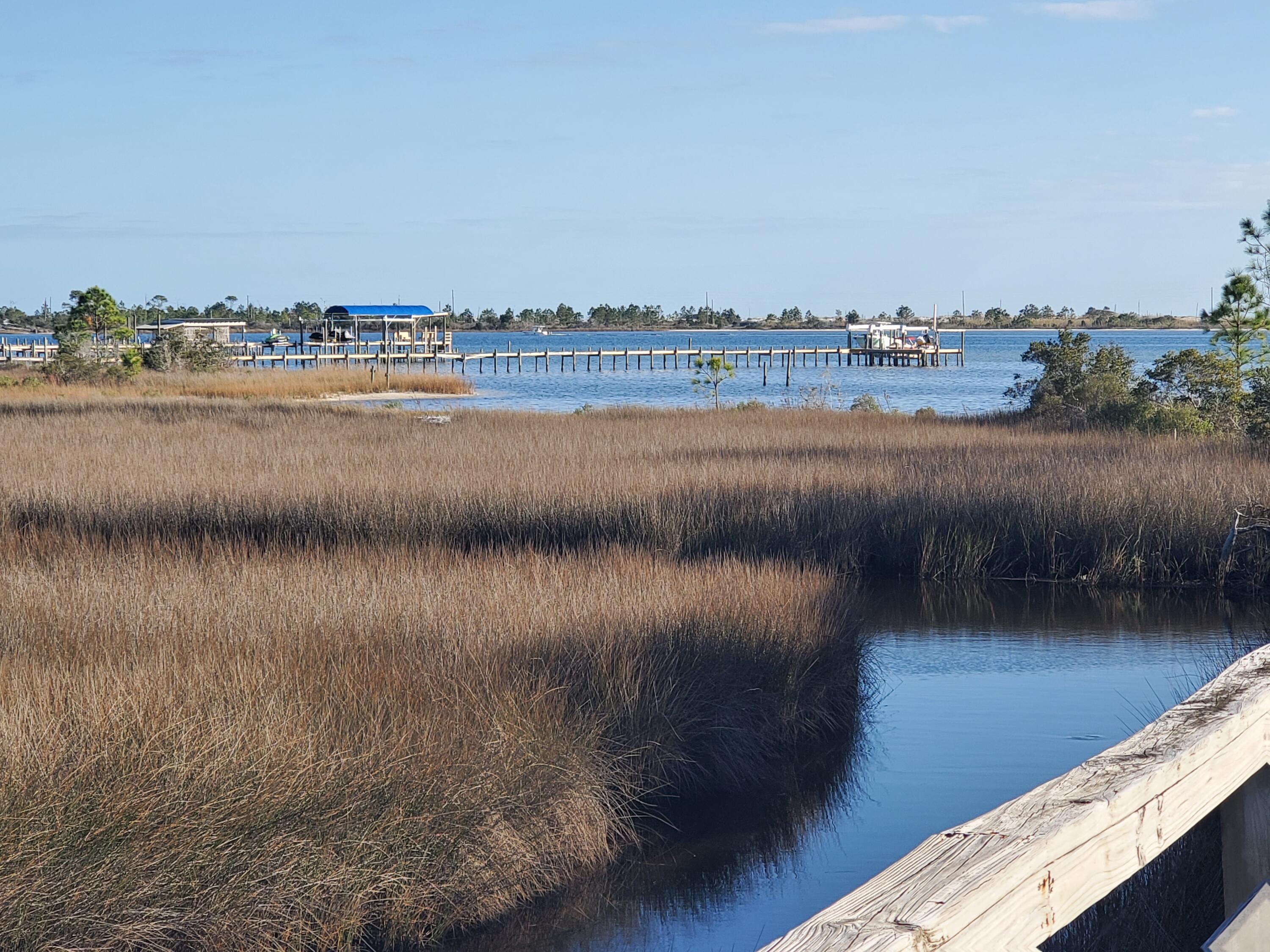 MARSH HARBOR - Residential