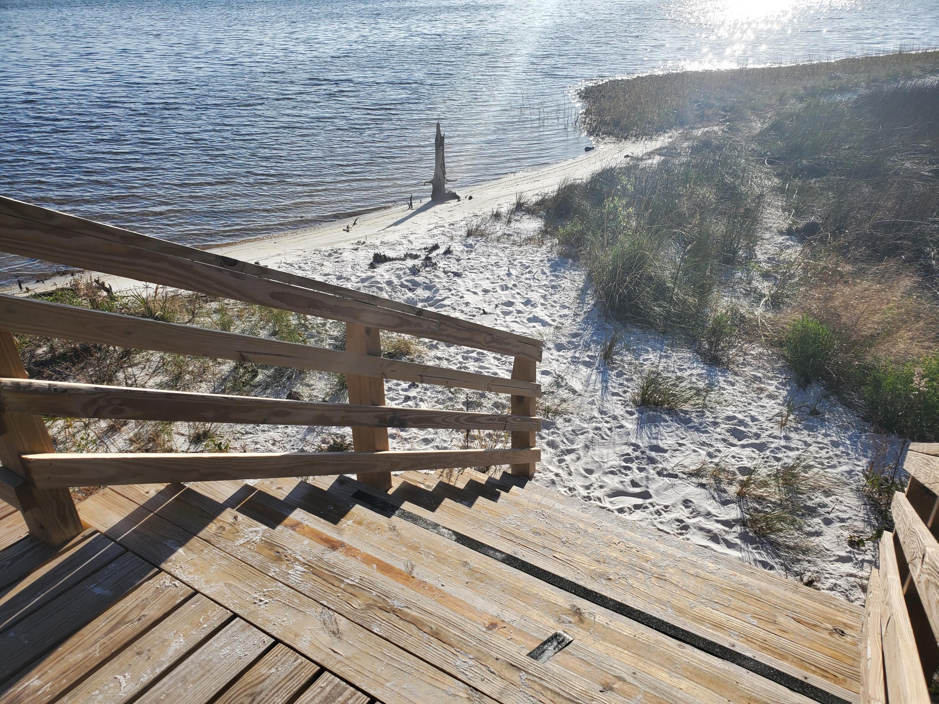 MARSH HARBOR - Residential