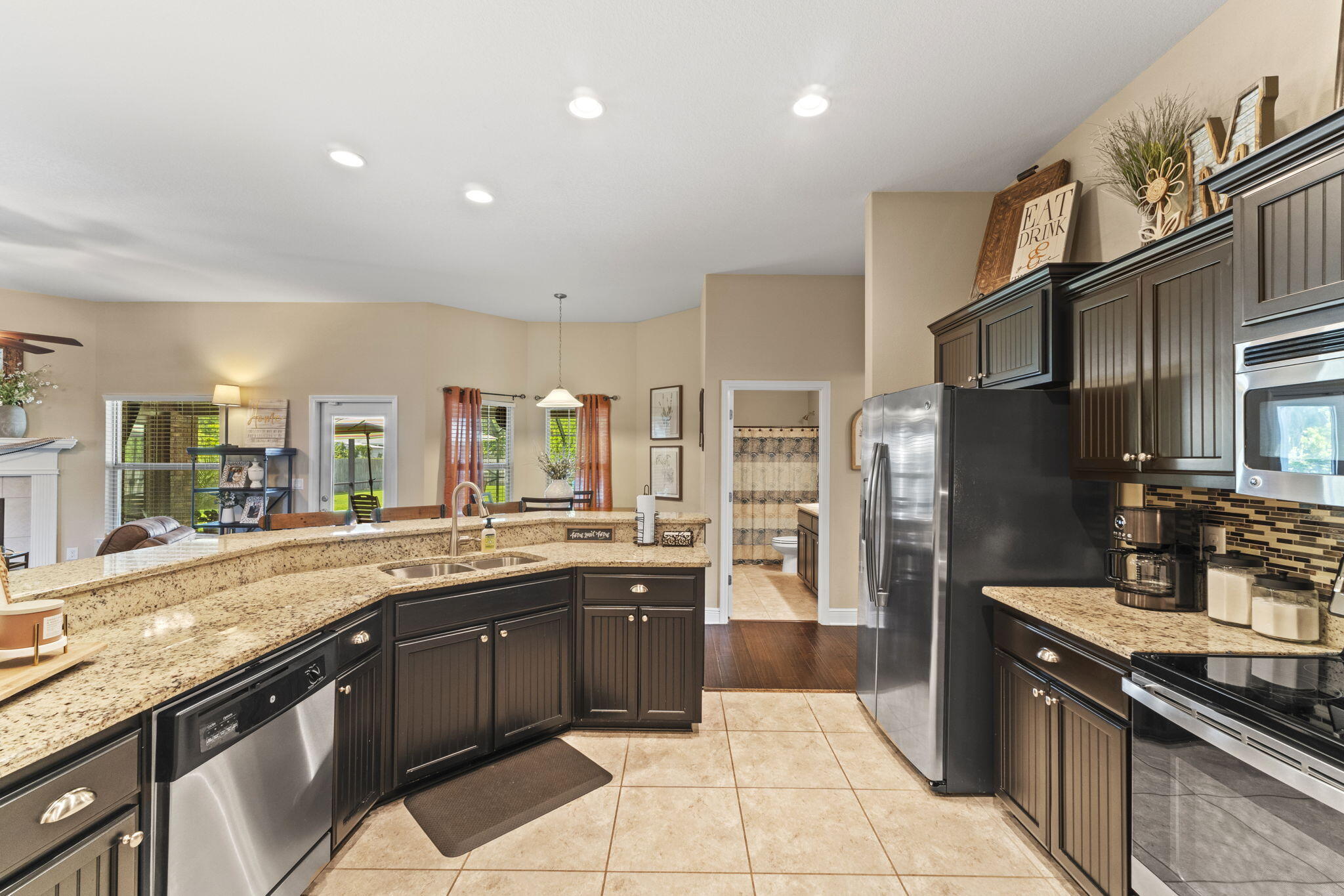 HOLLEY BY THE SEA - Residential