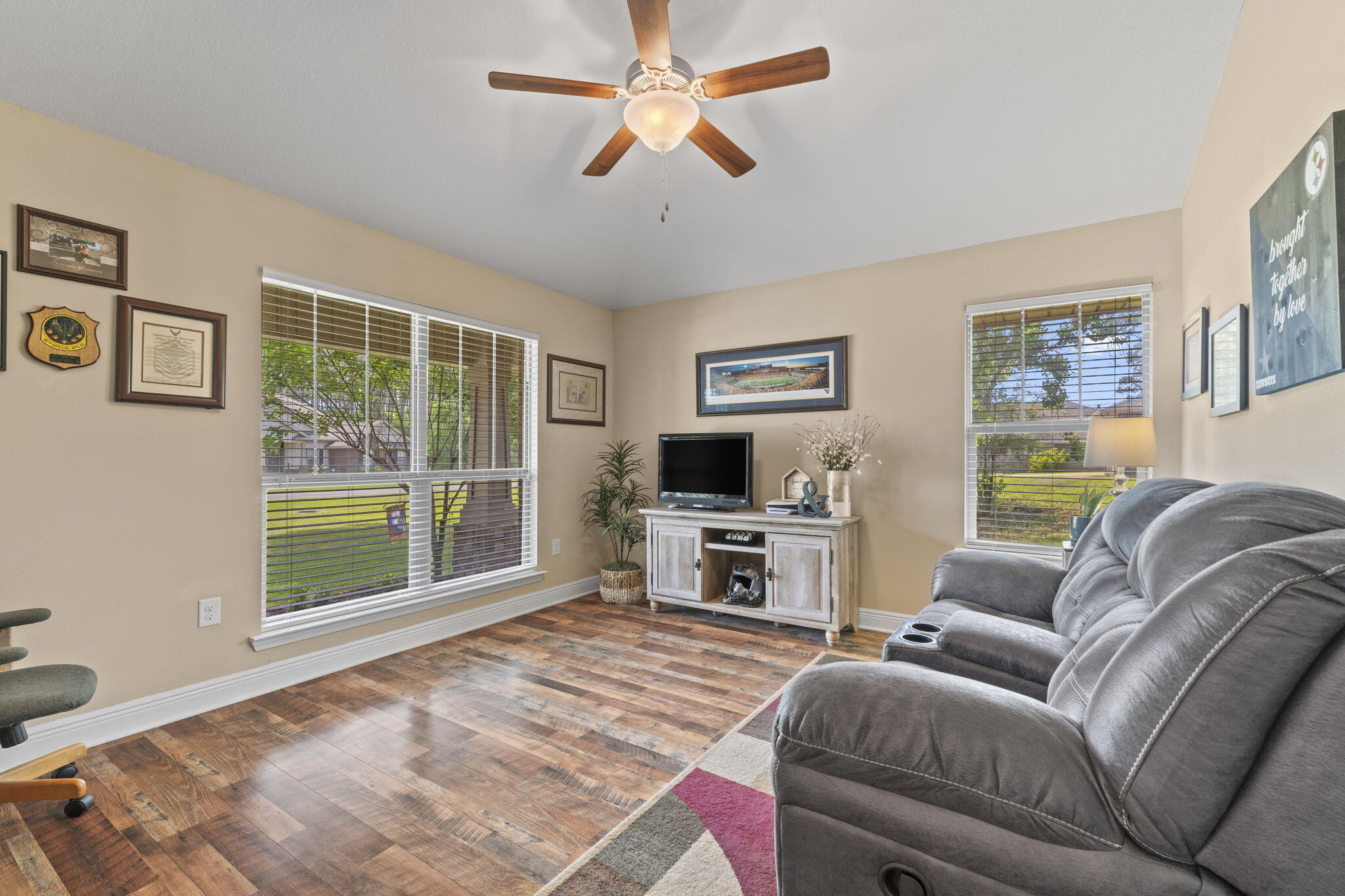 HOLLEY BY THE SEA - Residential