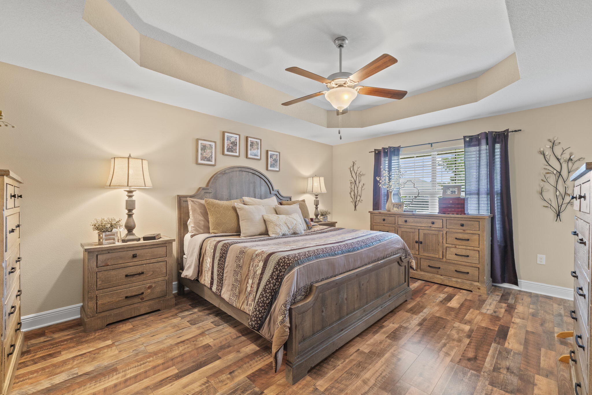 HOLLEY BY THE SEA - Residential