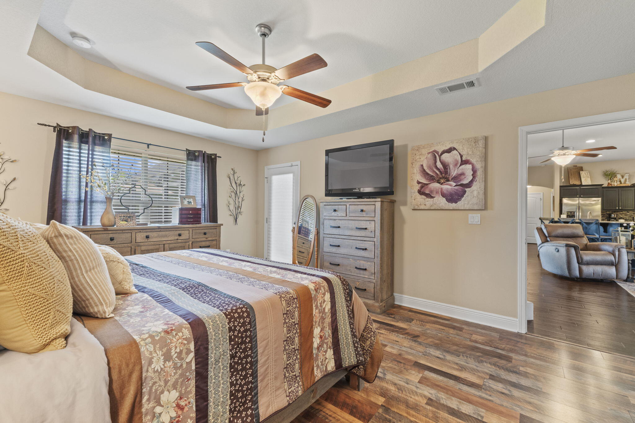 HOLLEY BY THE SEA - Residential