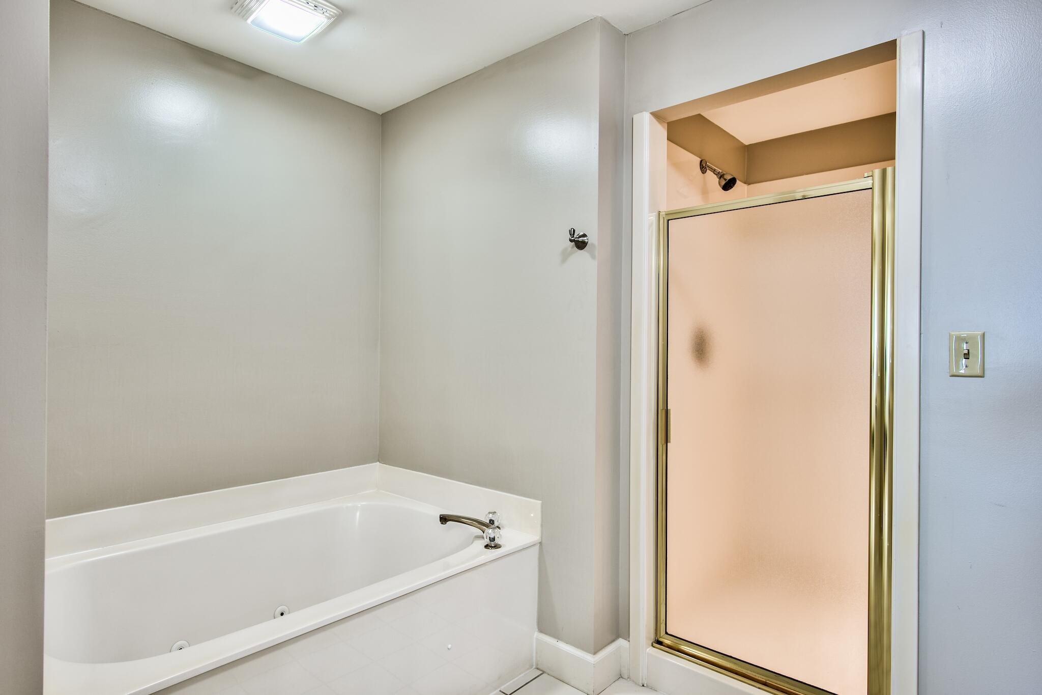 TIDES AT TOPS'L - Residential