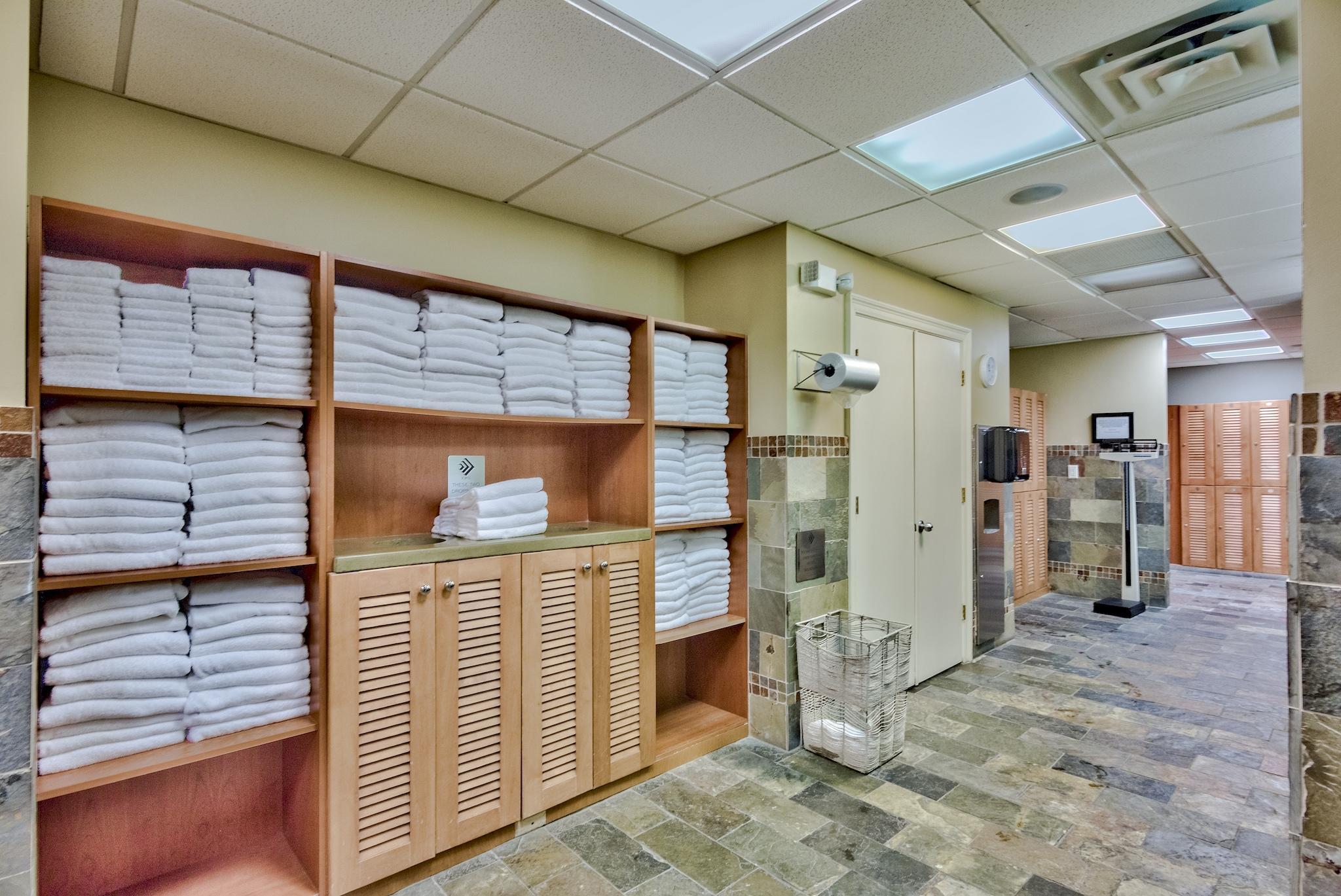 TIDES AT TOPS'L - Residential