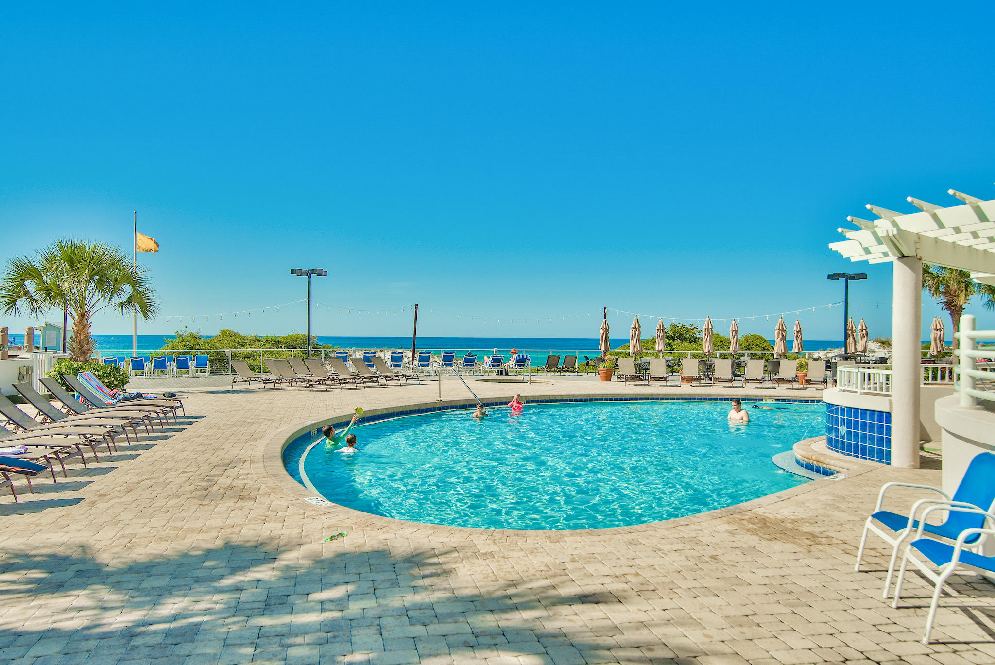 TIDES AT TOPS'L - Residential