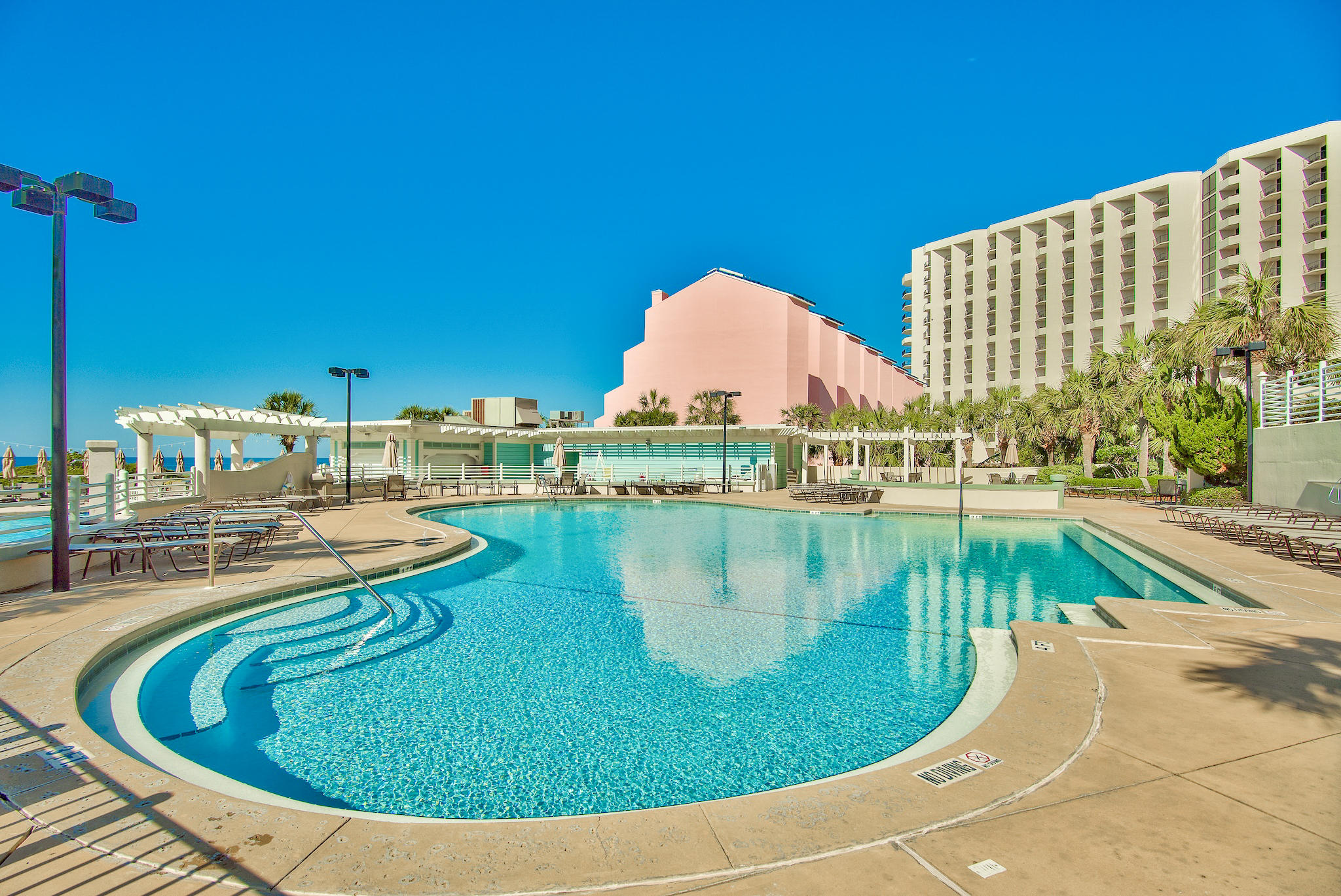 TIDES AT TOPS'L - Residential