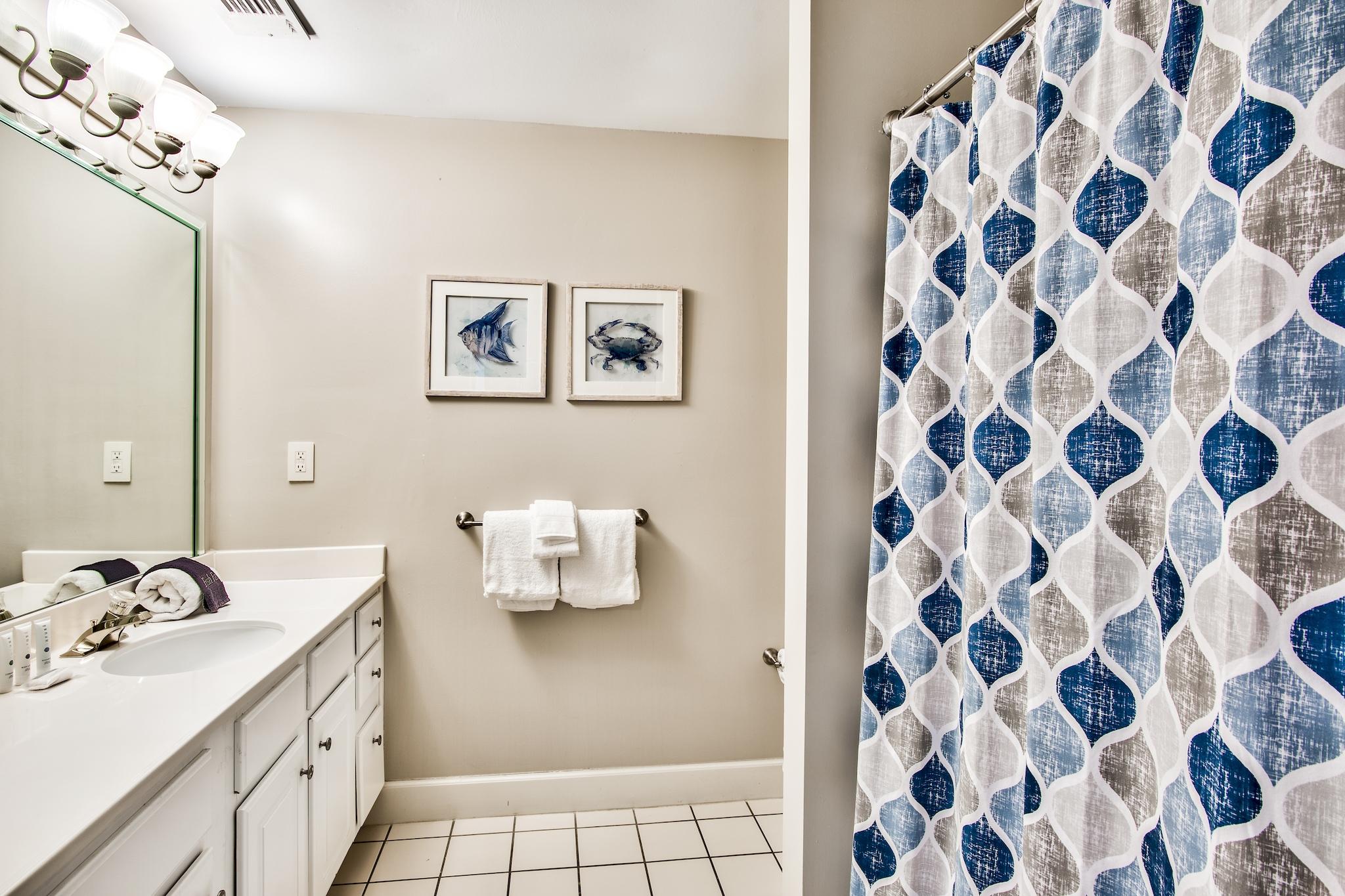 TIDES AT TOPS'L - Residential