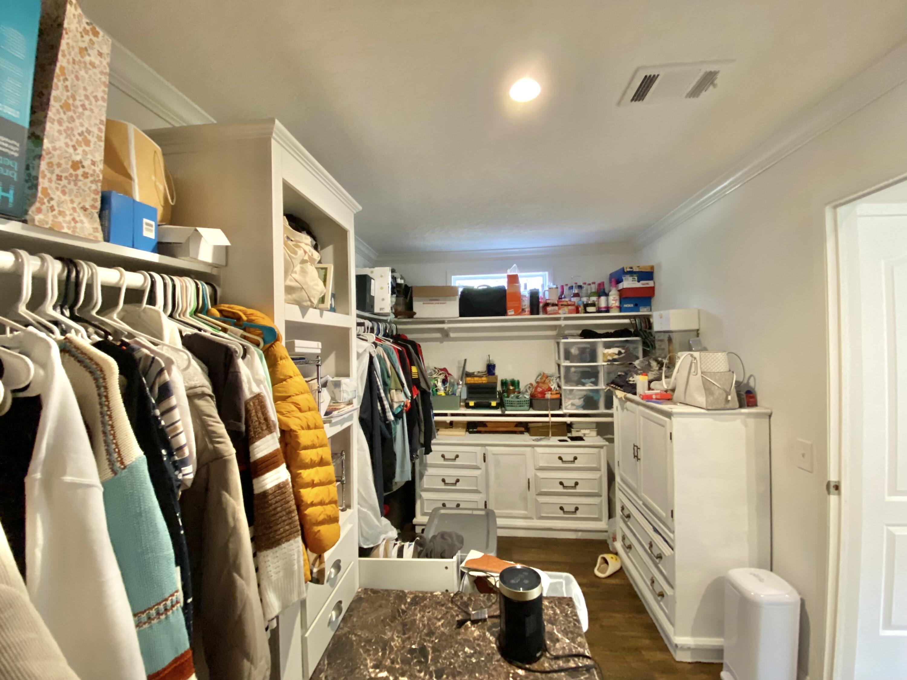 Juniper Lake Estates, Unit 6 of Oakwood Hills - Residential