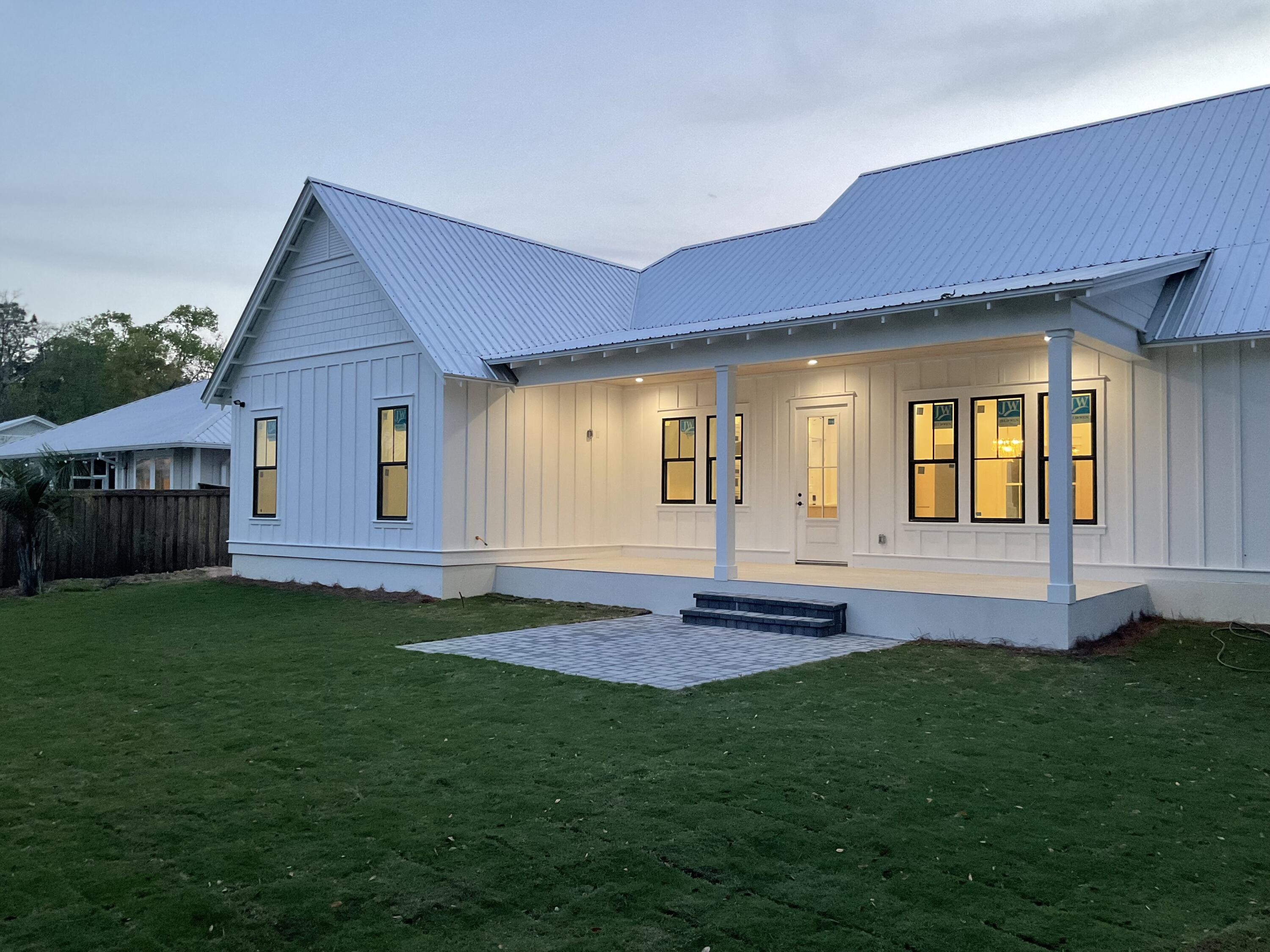 BEAR CREEK COTTAGES - Residential