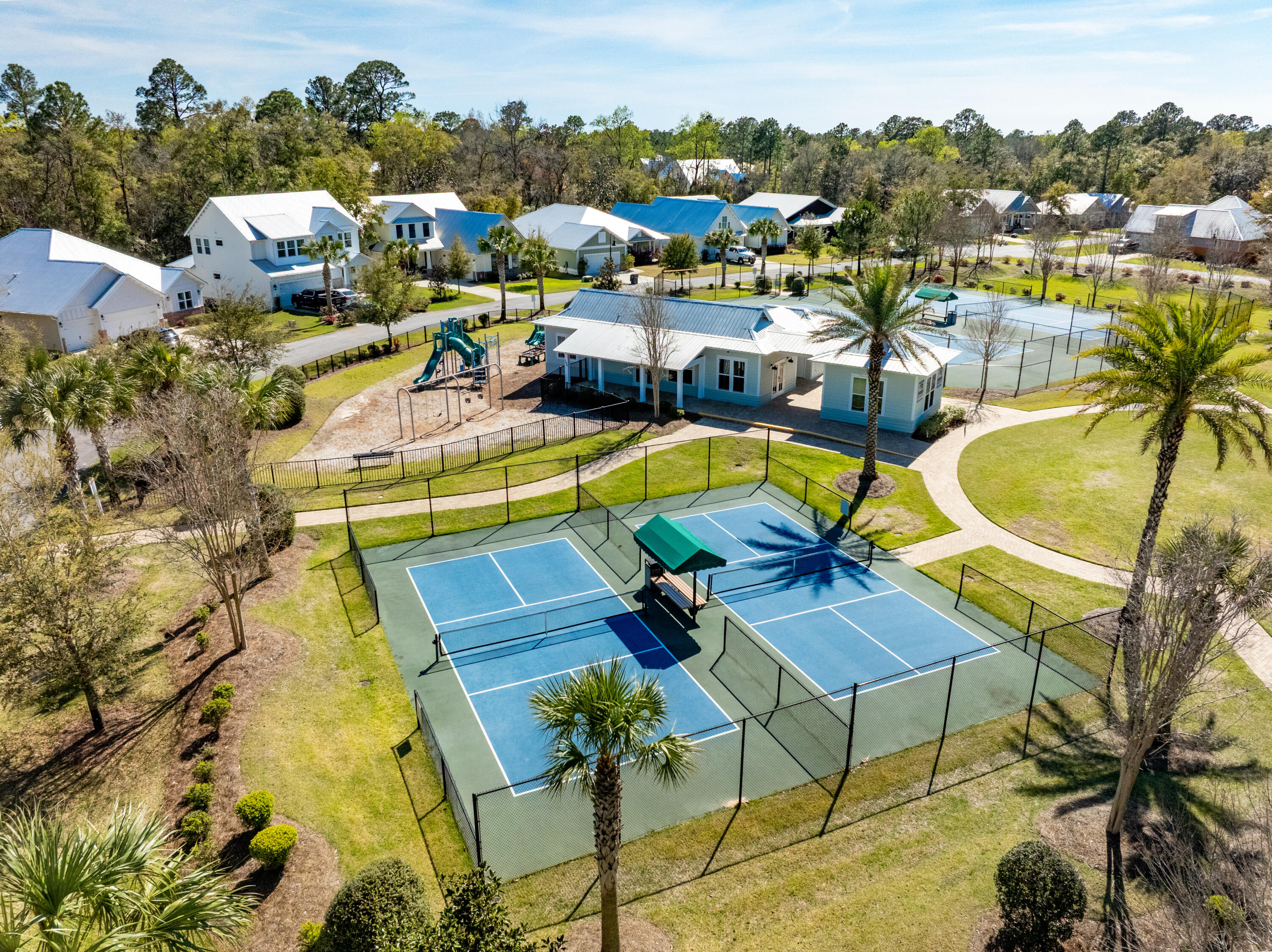 BEAR CREEK COTTAGES - Residential