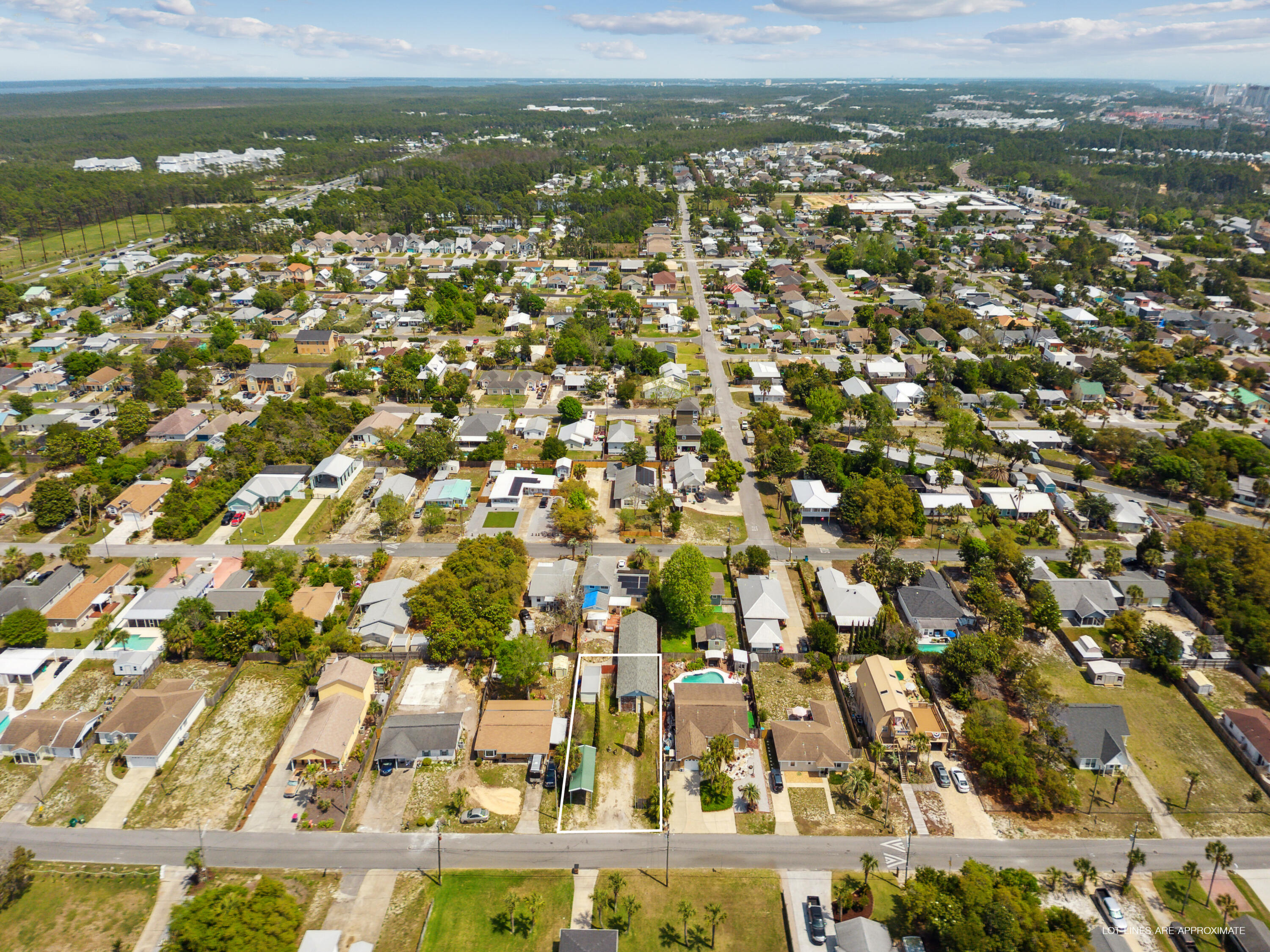 NO RECORDED SUBDIVISION - Land