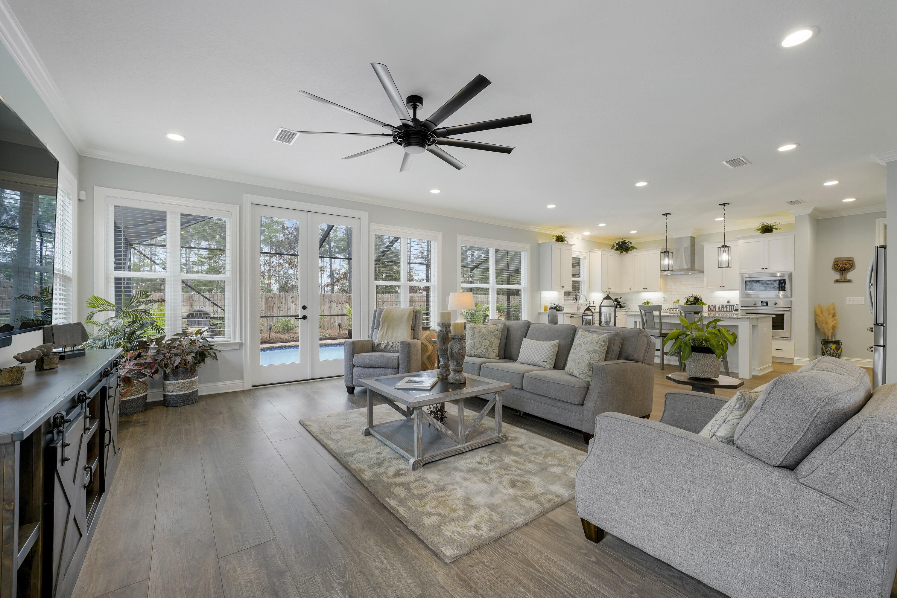 HAMMOCK BAY - Residential