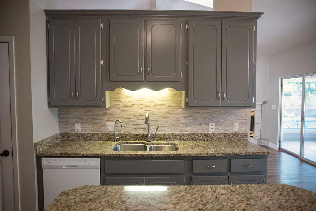 PARKWOOD COURT AT BLUEWATER BAY - Residential