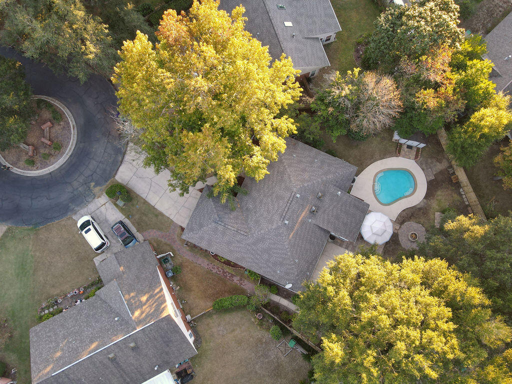 PARKWOOD COURT AT BLUEWATER BAY - Residential