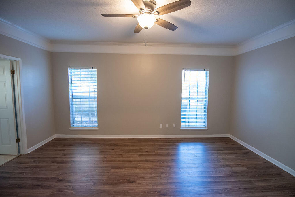 PARKWOOD COURT AT BLUEWATER BAY - Residential