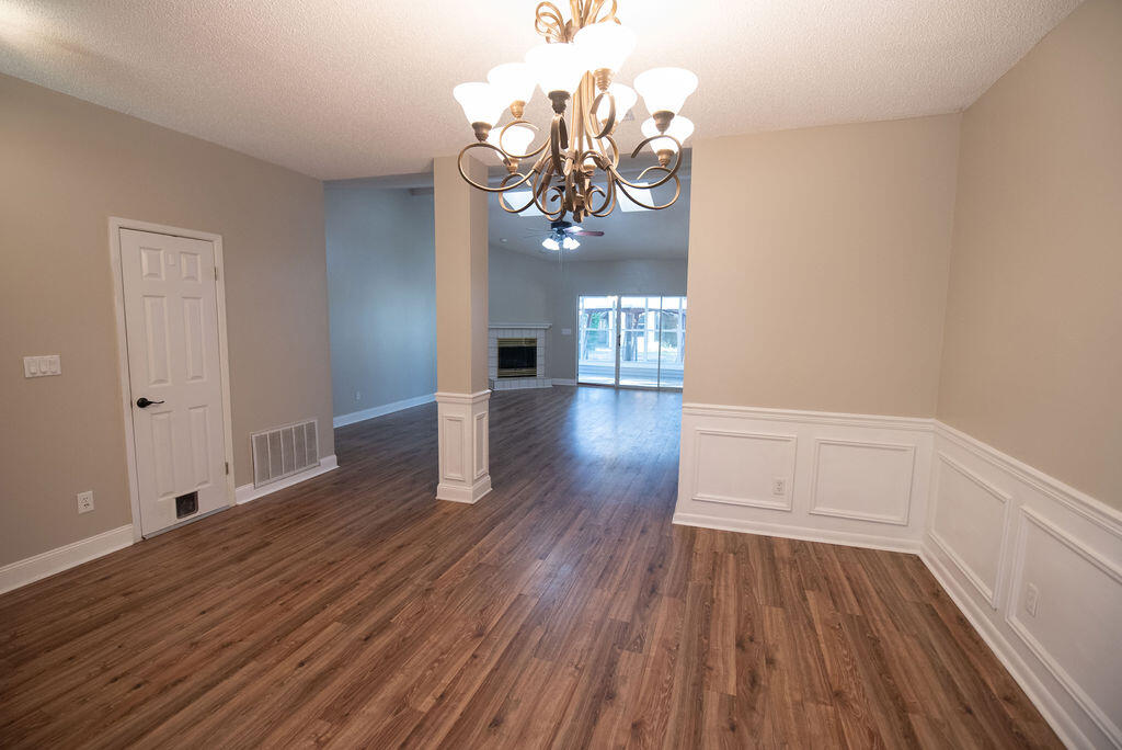 PARKWOOD COURT AT BLUEWATER BAY - Residential