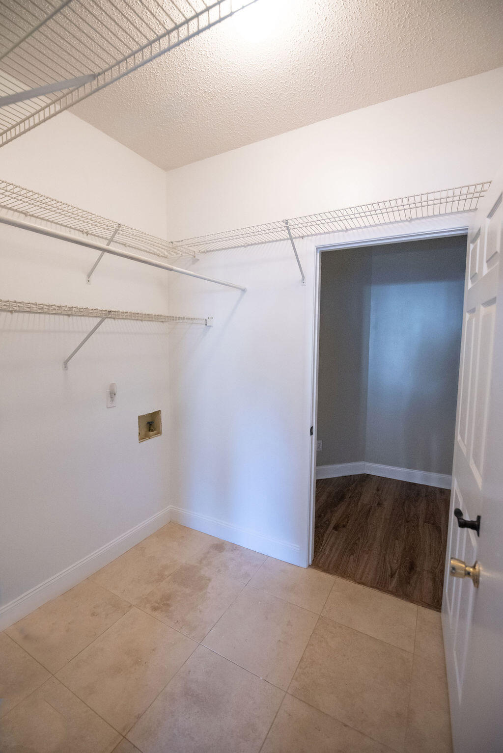 PARKWOOD COURT AT BLUEWATER BAY - Residential