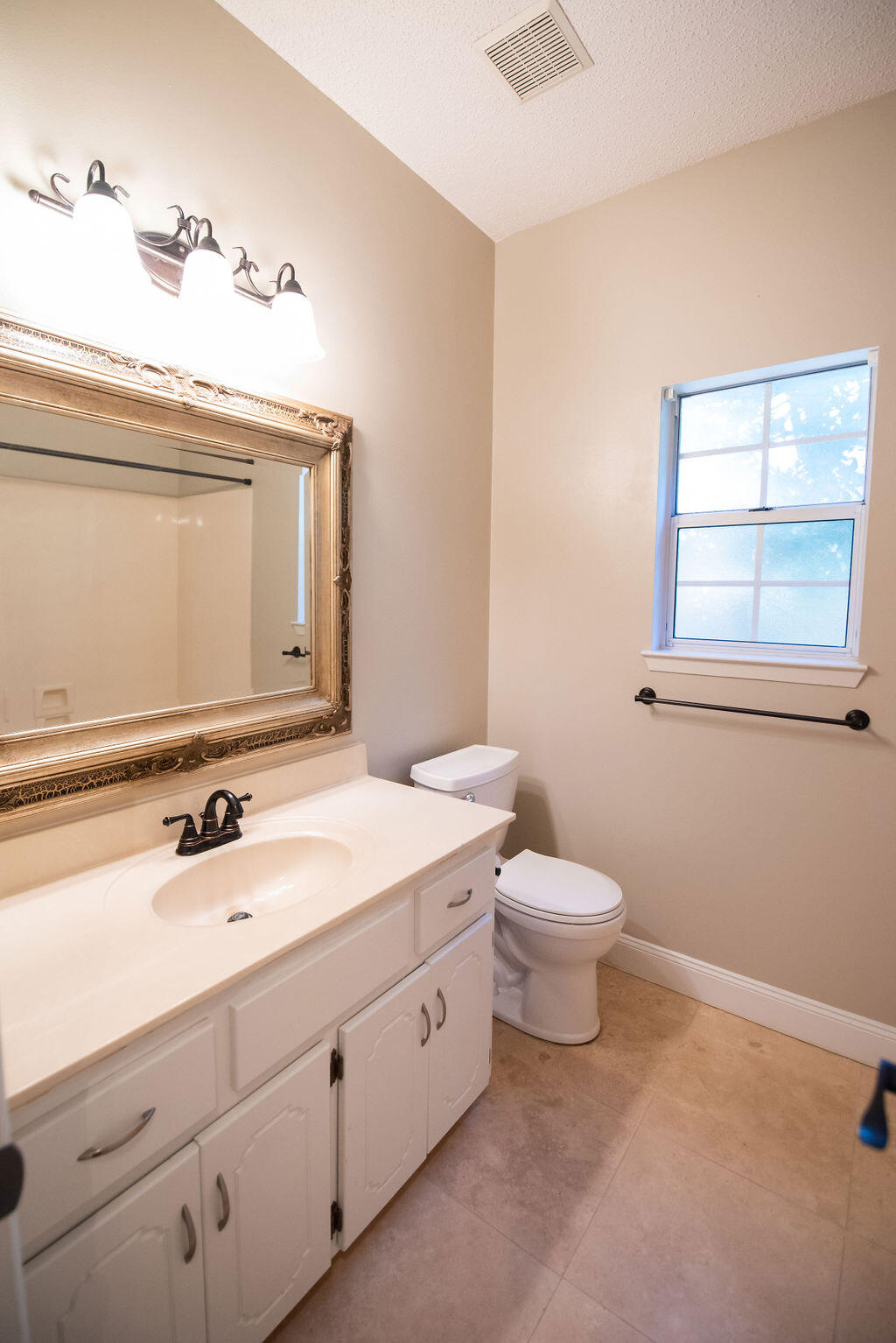 PARKWOOD COURT AT BLUEWATER BAY - Residential