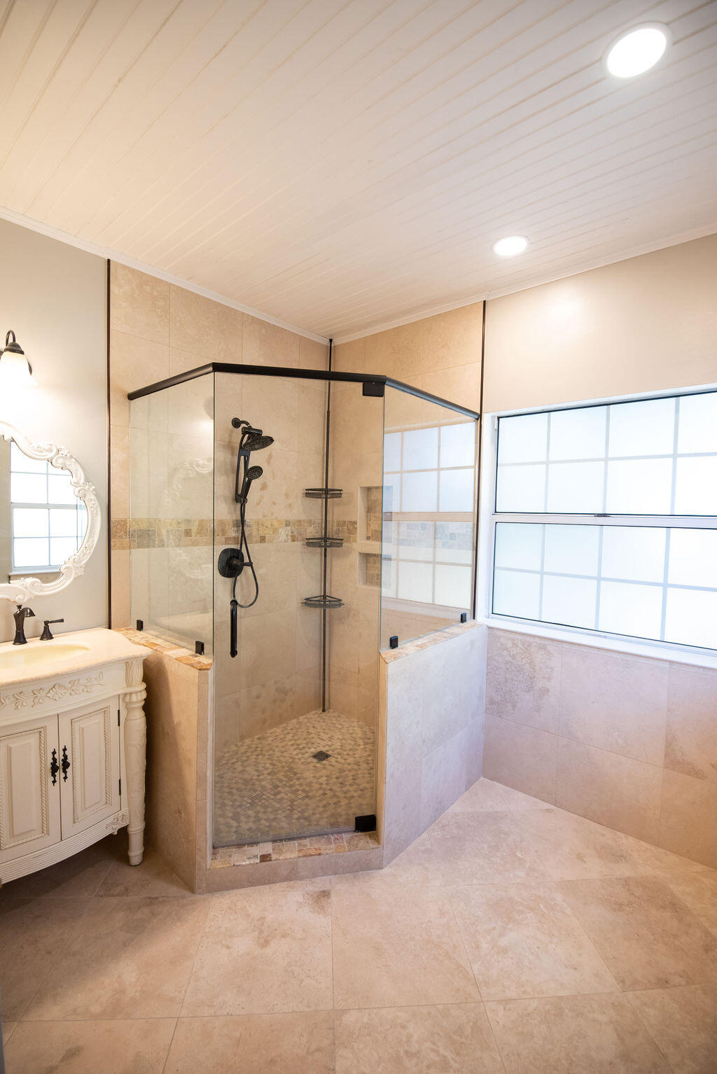 PARKWOOD COURT AT BLUEWATER BAY - Residential