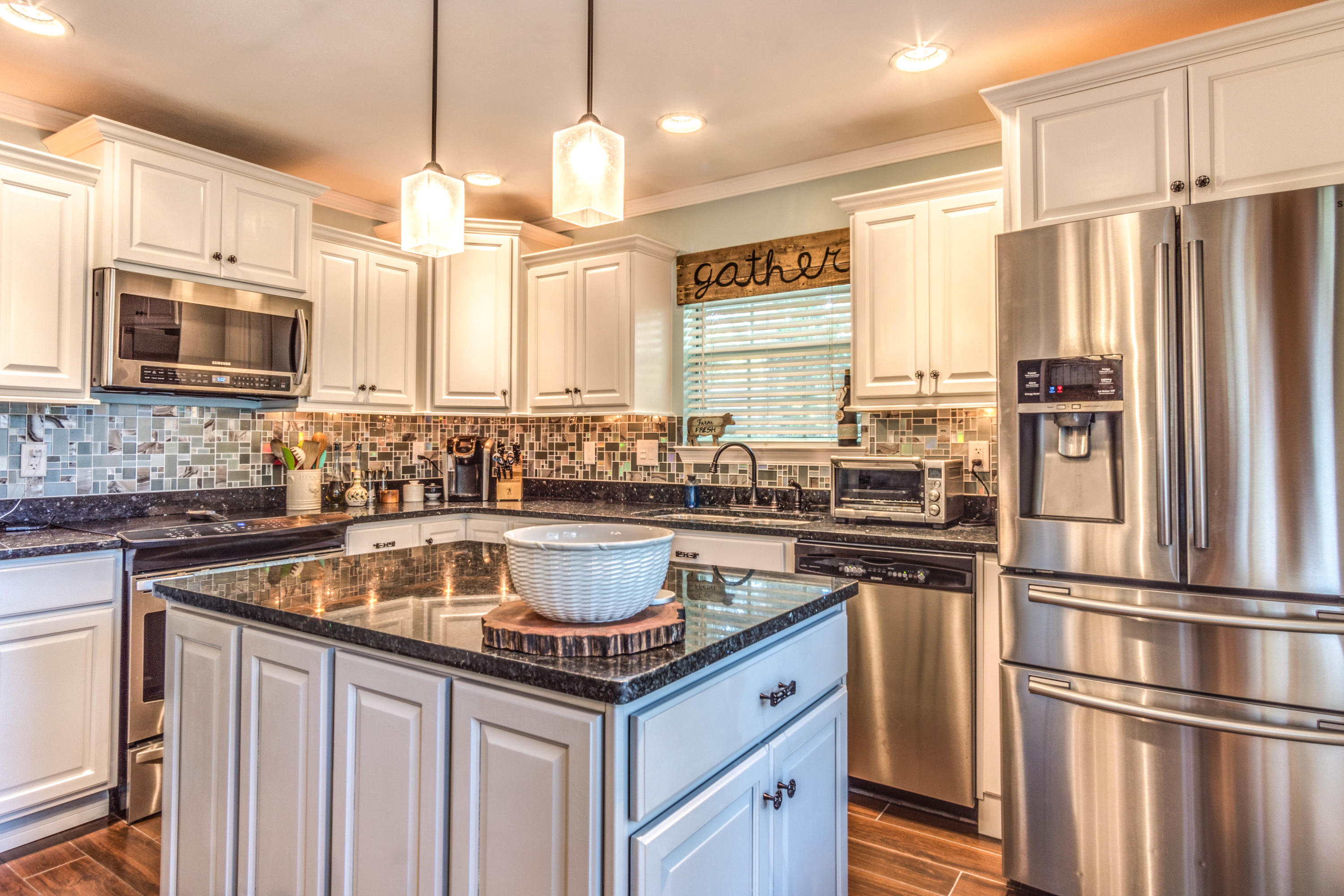 PARKWOOD ESTATES PH 1 BLUEWATER BAY - Residential