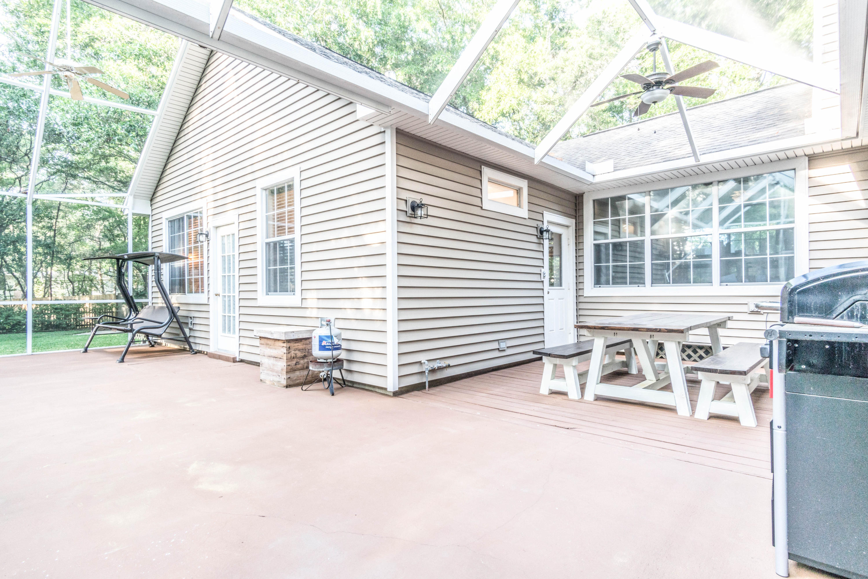 PARKWOOD ESTATES PH 1 BLUEWATER BAY - Residential