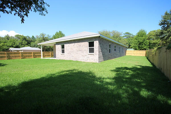 NORTHERN PINES S/D LOT 13 BLK B - Residential