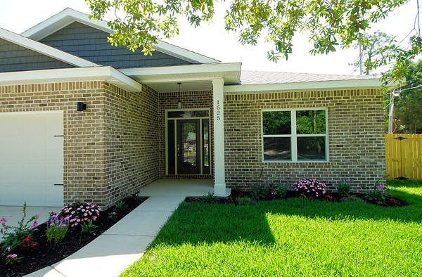 NORTHERN PINES S/D LOT 13 BLK B - Residential