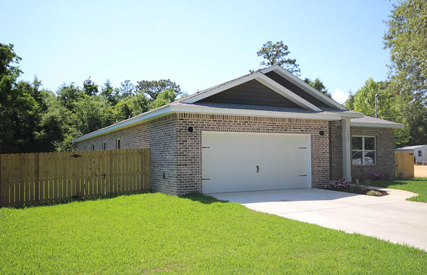 NORTHERN PINES S/D LOT 13 BLK B - Residential