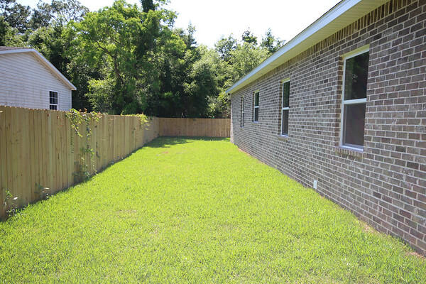 NORTHERN PINES S/D LOT 13 BLK B - Residential