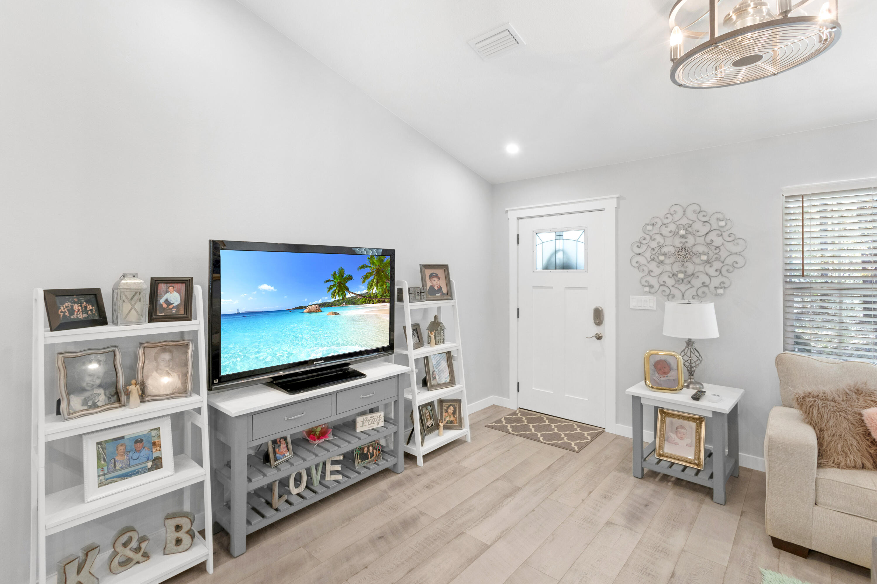 NO RECORDED SUBDIVISION - Residential