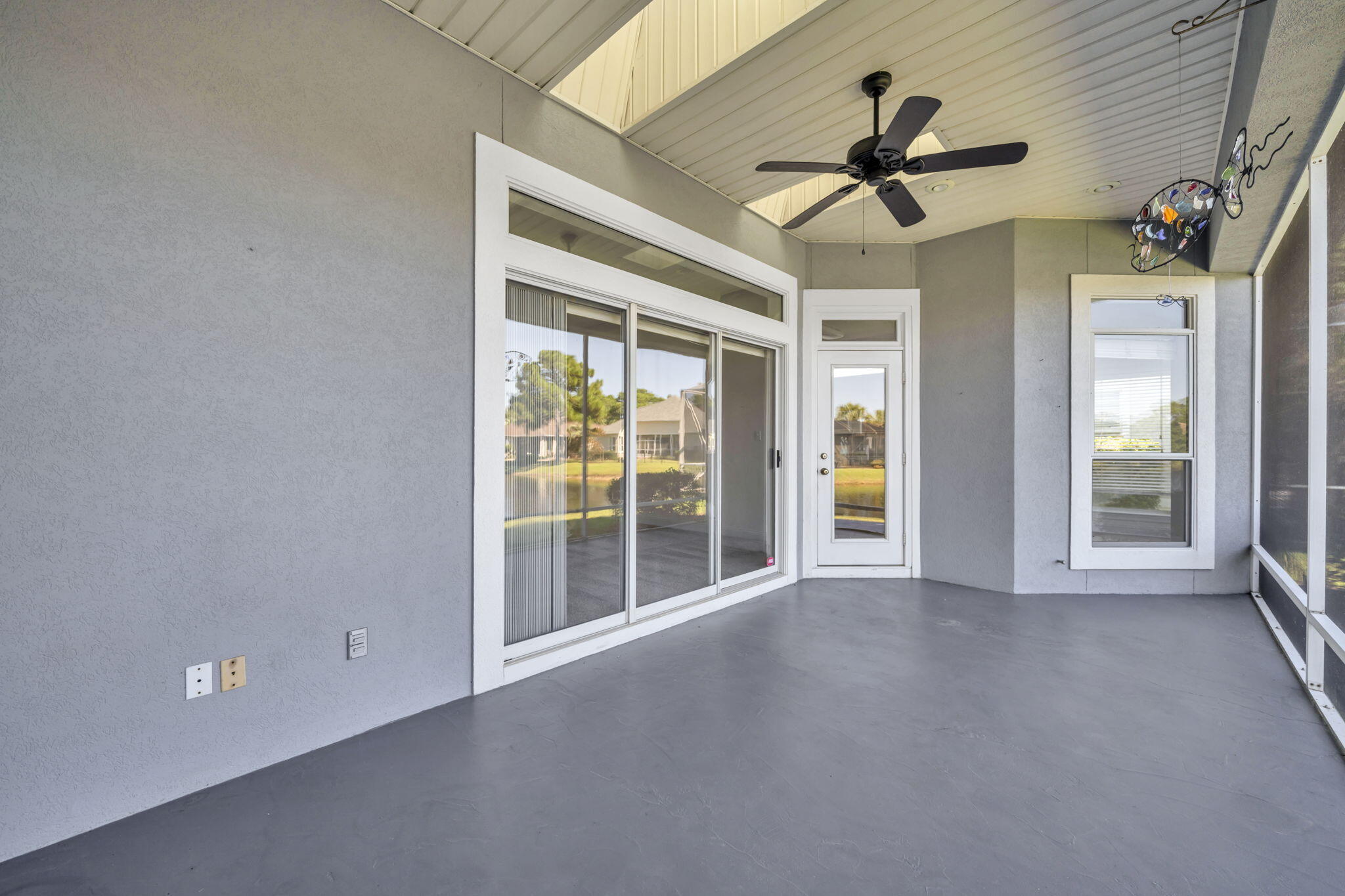 EMERALD LAKES PH 1 - Residential