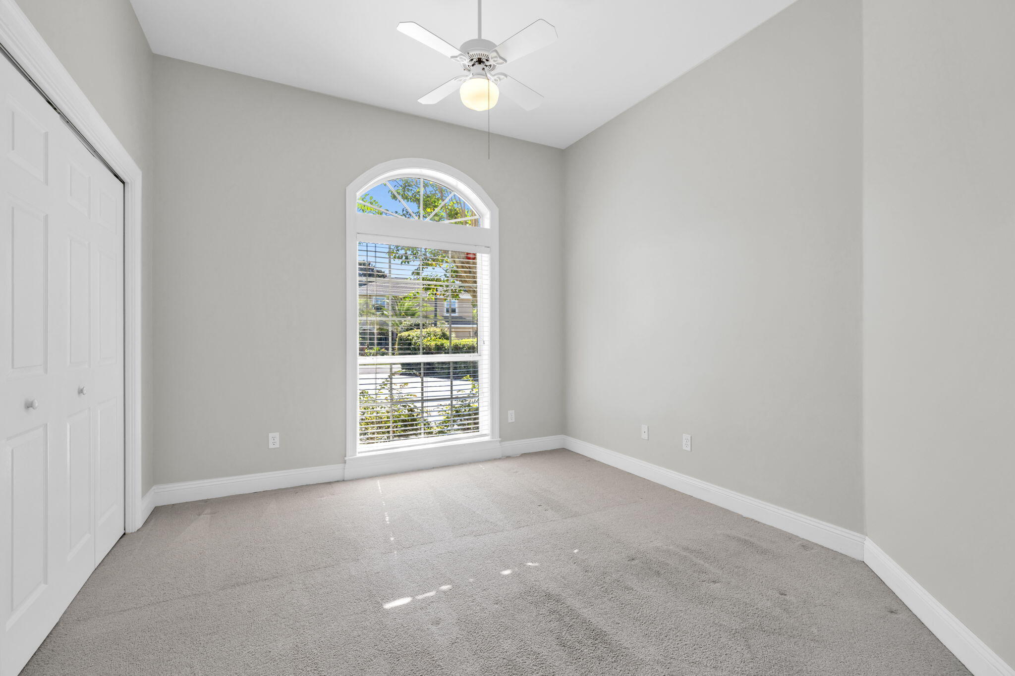 EMERALD LAKES PH 1 - Residential