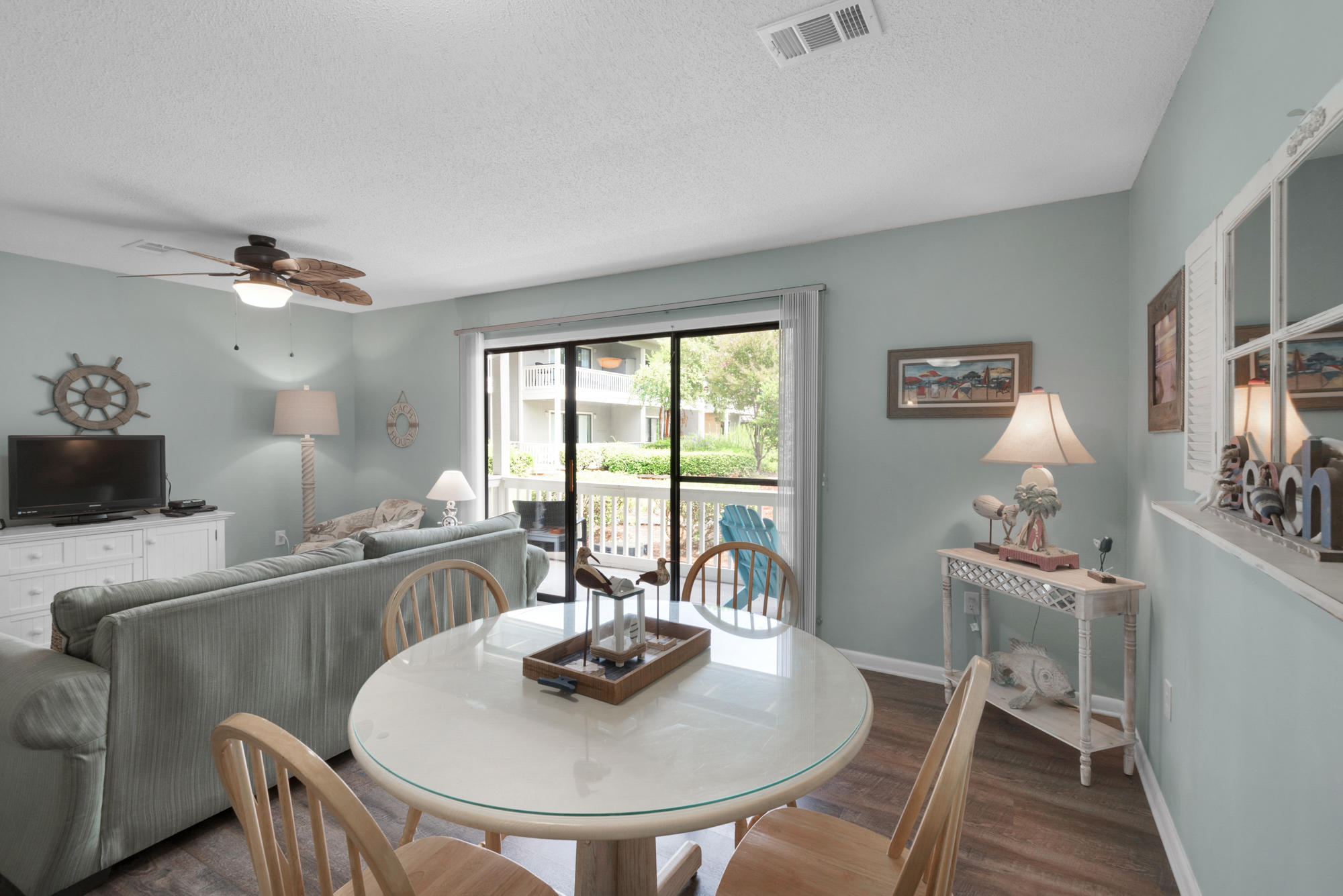 BEACHWOOD VILLAS CONDO - Residential