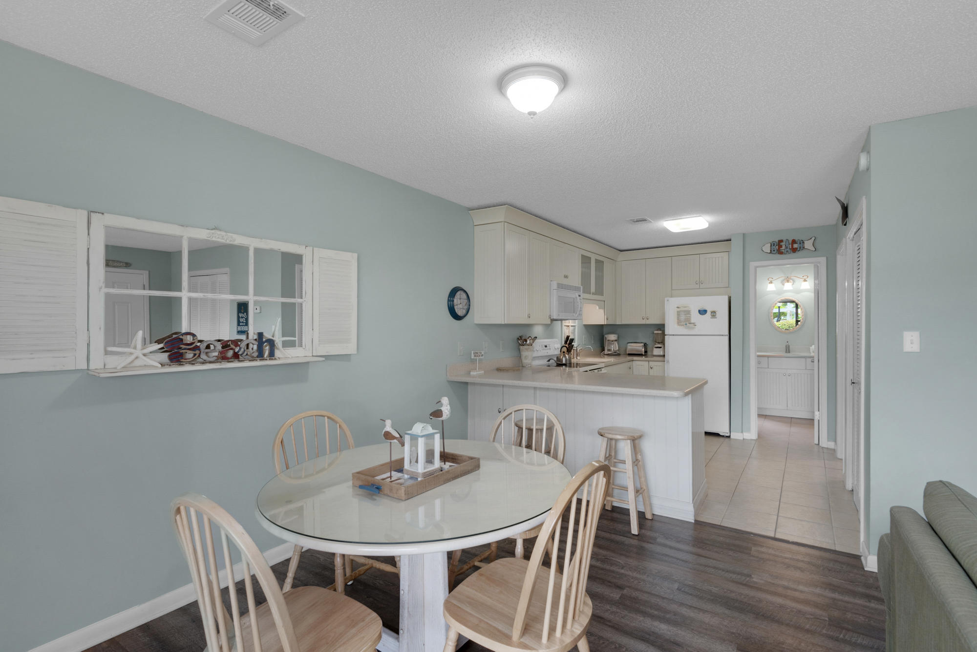 BEACHWOOD VILLAS CONDO - Residential